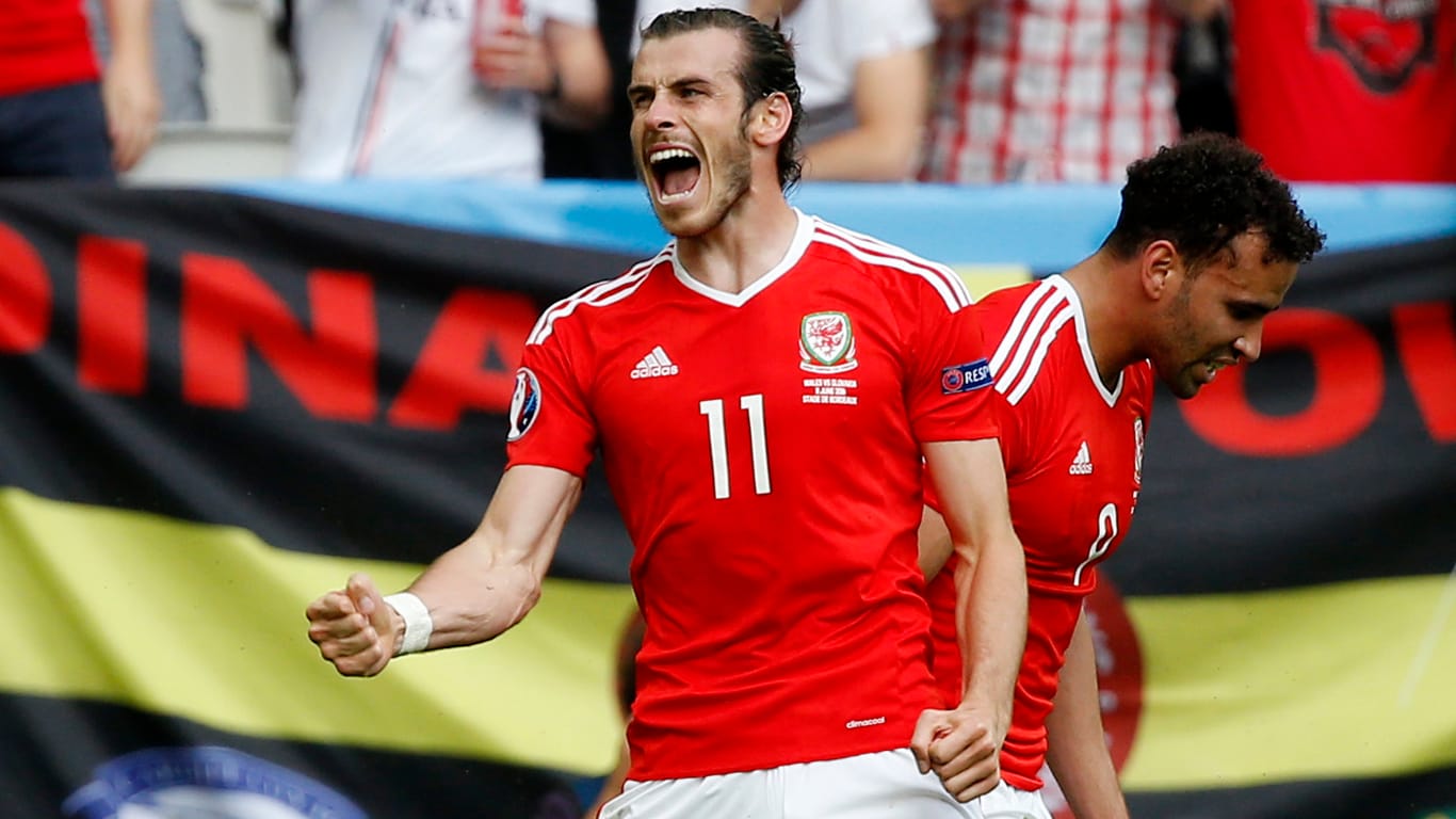 Gareth Bale bejubelt den Erfolg seiner Waliser.