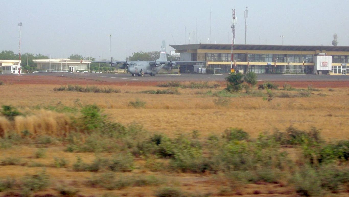 Am Flughafen von Bamako ist die Munitionskiste der Bundeswehr wieder aufgetaucht.