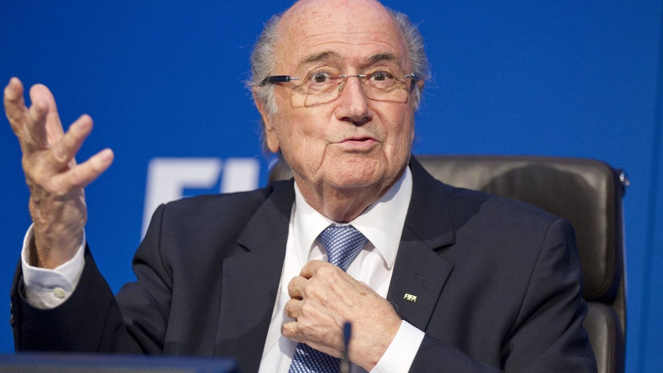 Sepp Blatter fühlt sich immer noch als FIFA-Boss.