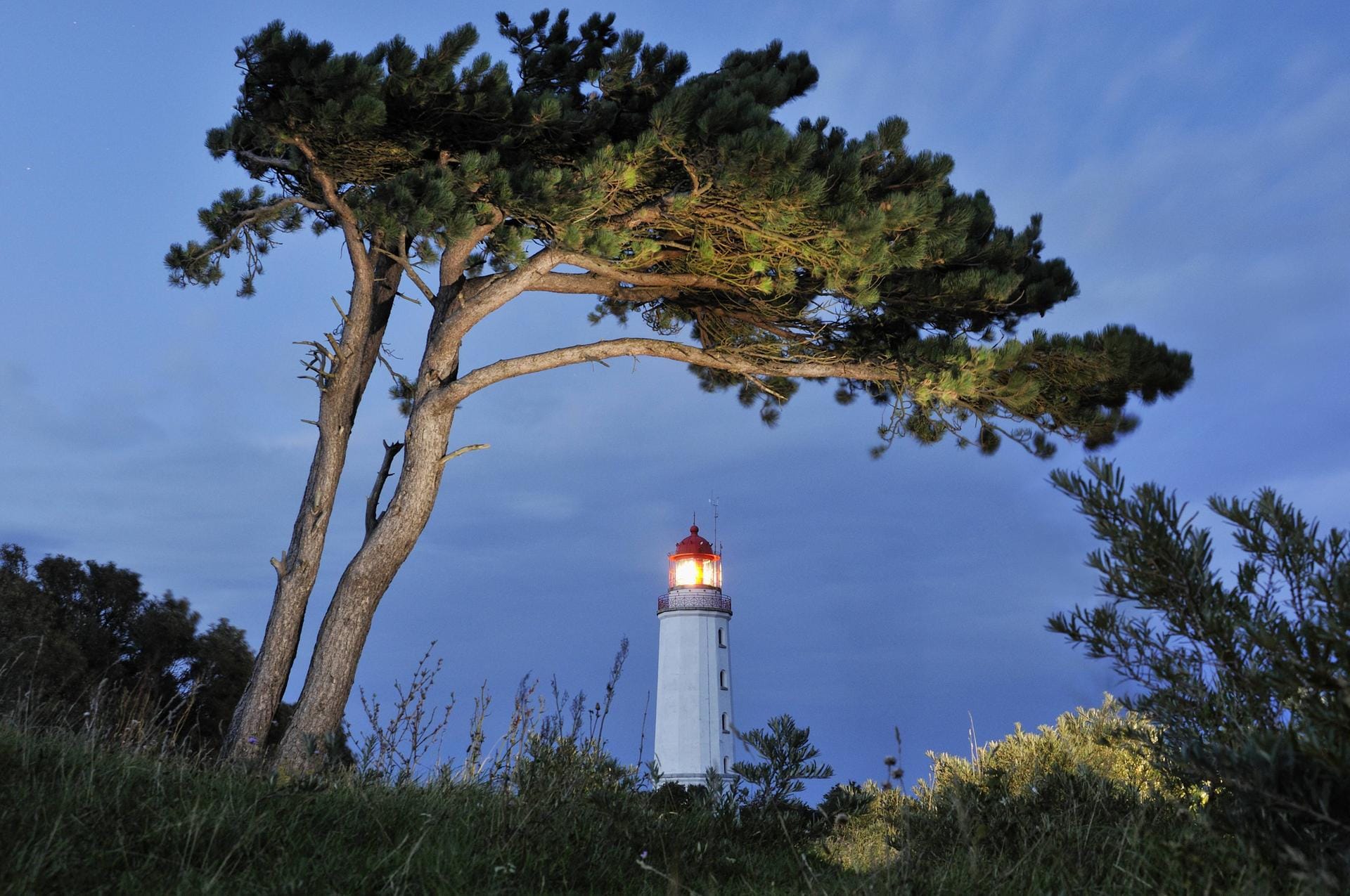 Abendstimmung am Leuchtturm Dornbusch auf Hiddensee.