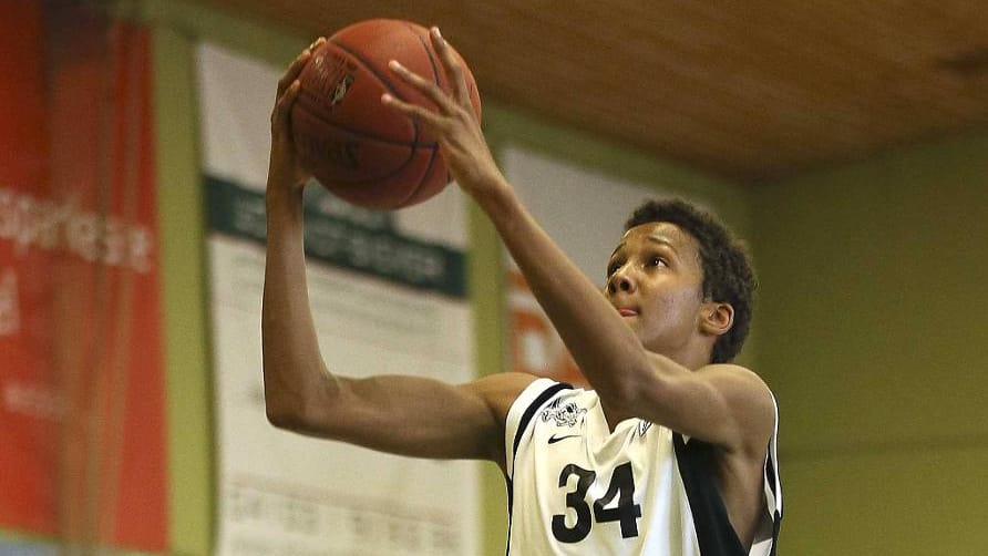 Spielt beim NBA-Casting in Charlottesville: Basketball-Talent Louis Olinde.