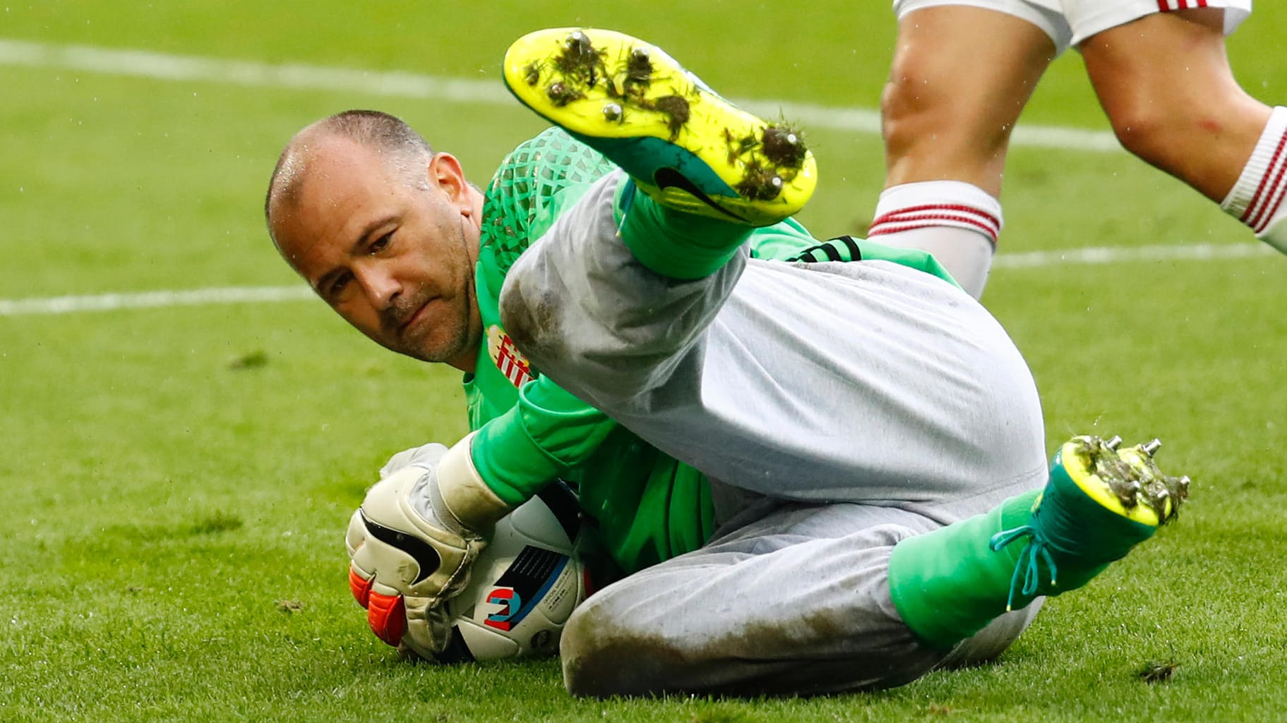 Gabor Kiraly mit seinem Markenzeichen: der grauen Jogginghose.