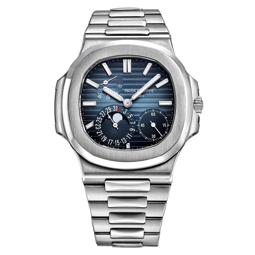 Die bekannte Nautilus-Serie bietet der prestigeträchtige Uhrenbauer Patek Philippe bereits seit 1976 an. Knapp unter 30.000 Euro kostet die Uhr, die es auch mit blauem Zifferblatt gibt.