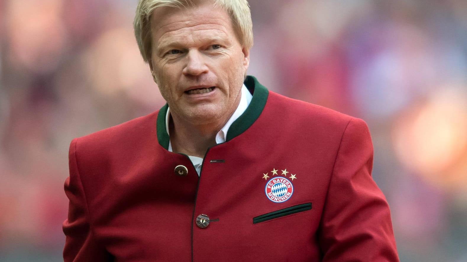 Oliver Kahn war 1996 zweiter Torwart. 2008 beendete er seine Karriere und ist seitdem Fußball-Experte beim ZDF.