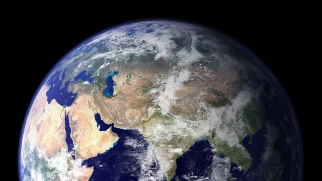 Die Forscher gehen davon aus, dass der Mini-Asteroid namens 2016 HO3 die Erde bereits seit 100 Jahren begleitet. Die Forscher gehen davon aus, dass der Mini-Asteroid namens 2016 HO3 die Erde bereits seit 100 Jahren begleitet.