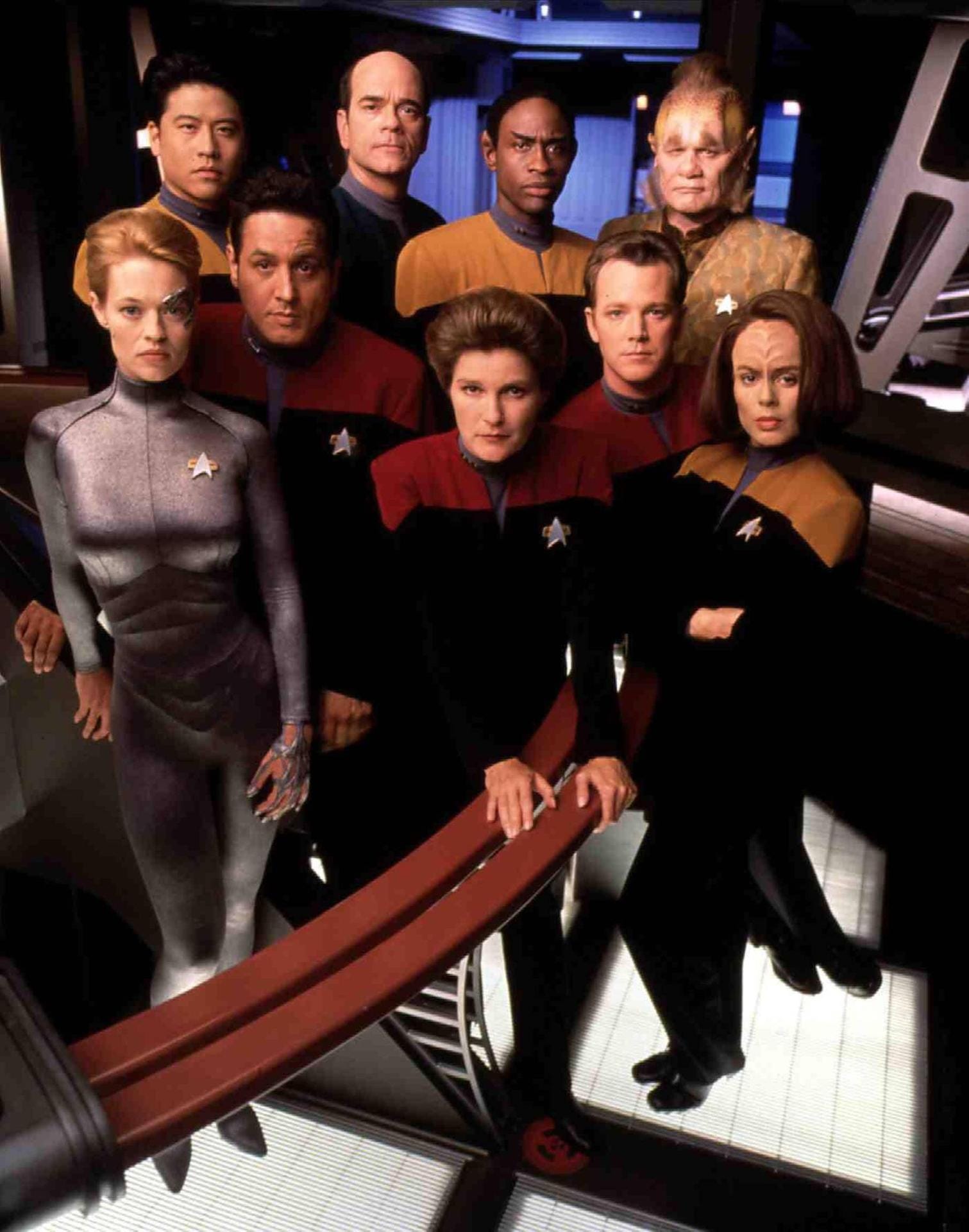 Die "Voyager"-Crew. "Star Trek - Raumschiff Voyager" wurde von 1995 bis 2001 gedreht.