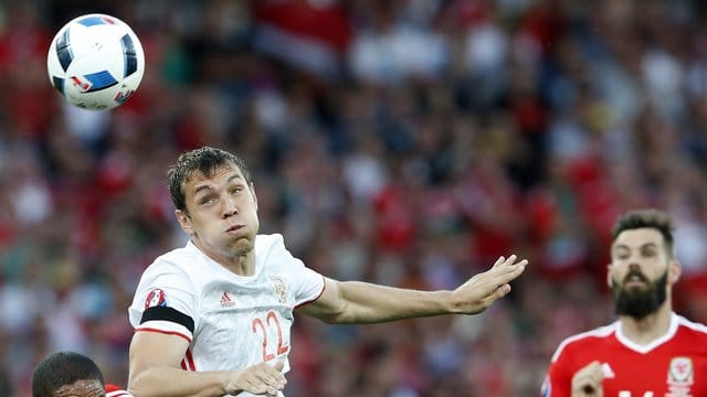 Artem Dzyuba spielt wie alle Russen mit Trauerflor.