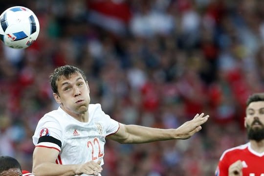 Artem Dzyuba spielt wie alle Russen mit Trauerflor.