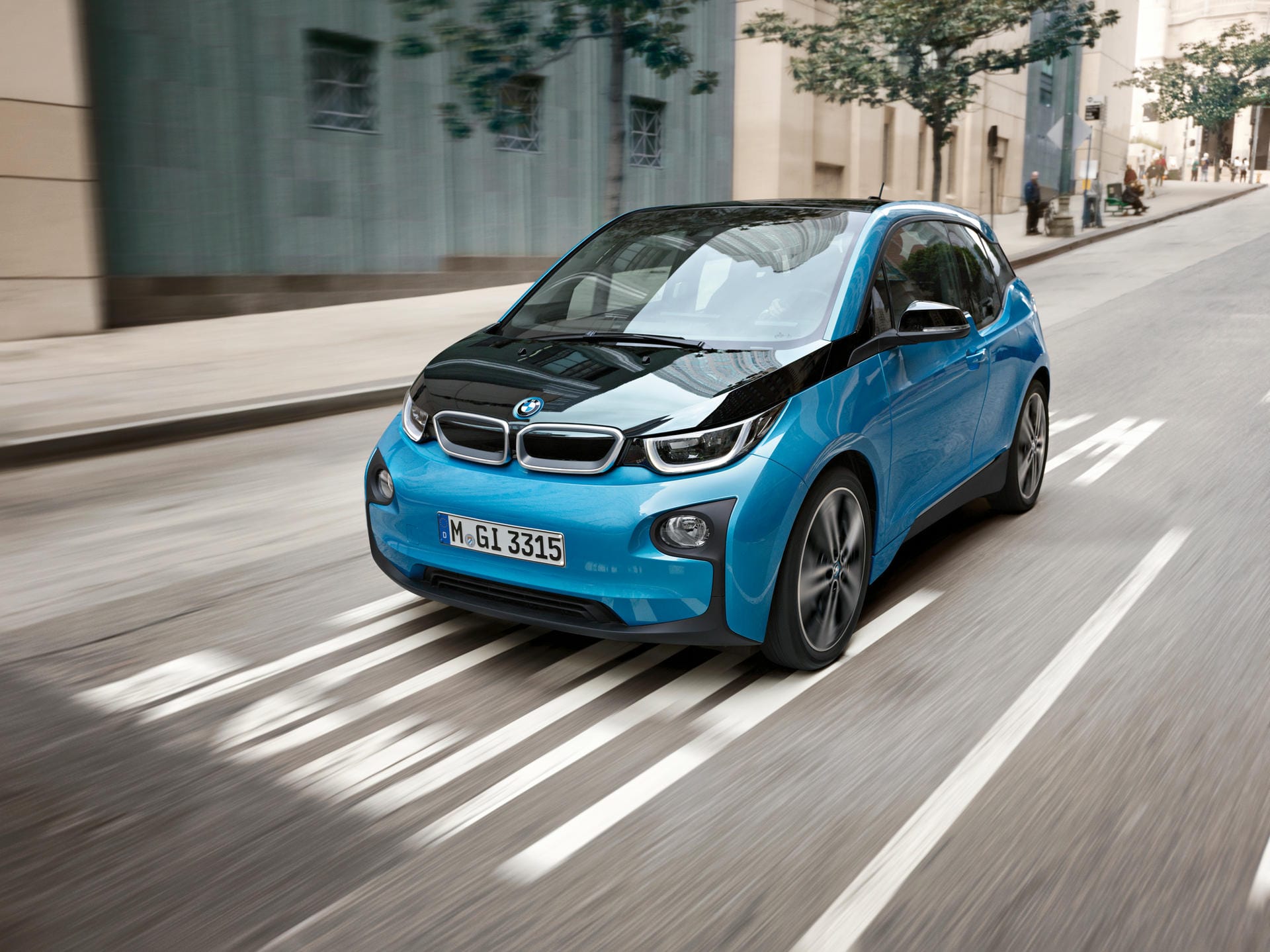 BMWs Elektroauto i3 besteht zu rund 95 Prozent aus CFK. Nur eine tragende Stütze ist aus Aluminium, alles andere besteht aus Carbon.