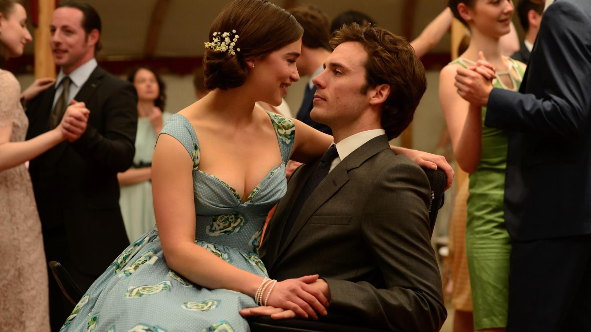 Emilia Clarke als Louisa Clark und Sam Claflin als Will Traynor.