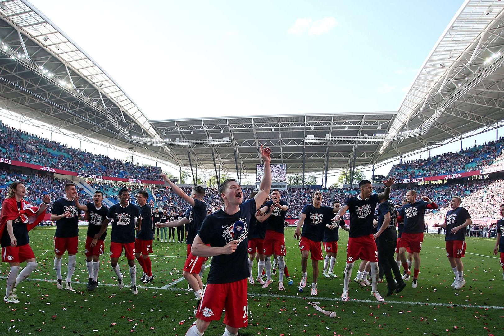 RB Leipzig feierte in der Red Bull Arena den Aufstieg in die Bundesliga.