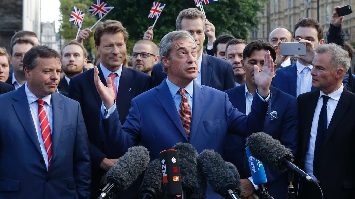 Nigel Farage bei einer Ansprache nach dem Ausgang des Referendums.