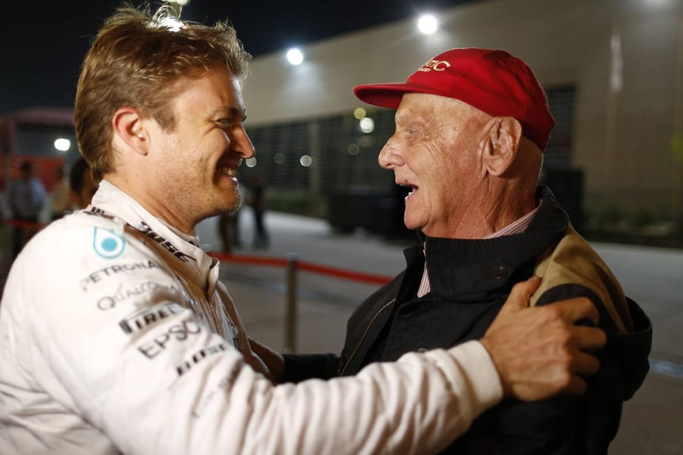 Nico Rosberg und Niki Lauda nach Rosbergs Sieg in Bahrain.