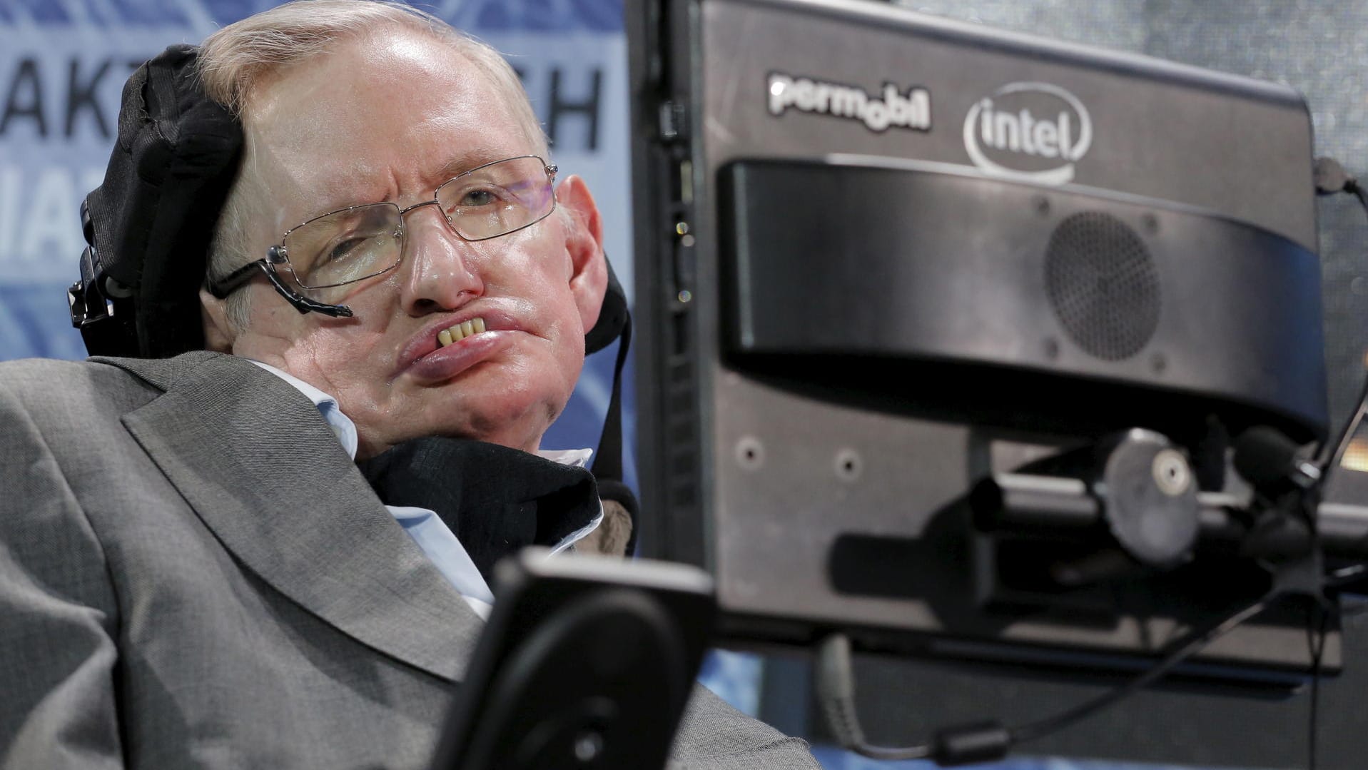 Der Physiker Stephan Hawking sorgt sich auch um die wachsende Überbevölkerung.