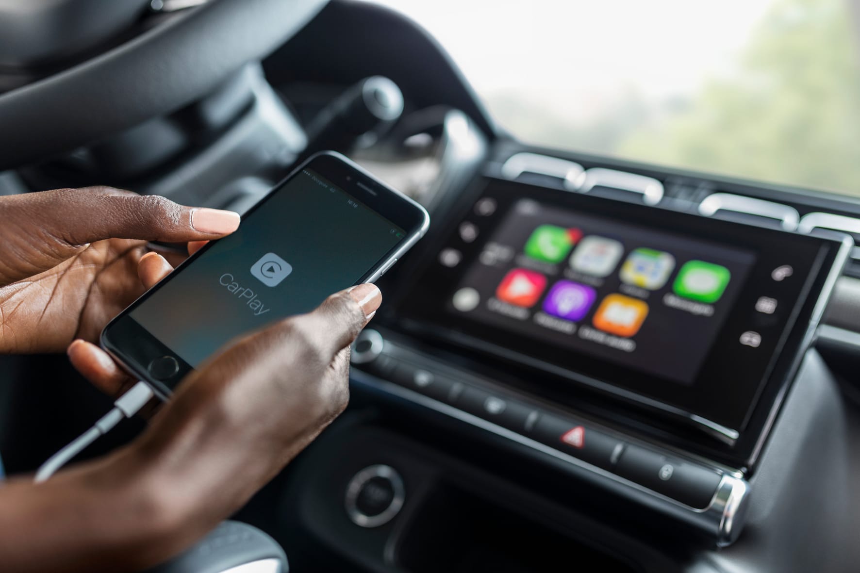 In Sachen Konnektivität ist der C3 auf dem aktuellsten Stand, inklusive Mirror Link und Apple Car Play für die Smartphone- und iPhone-Anbindung.