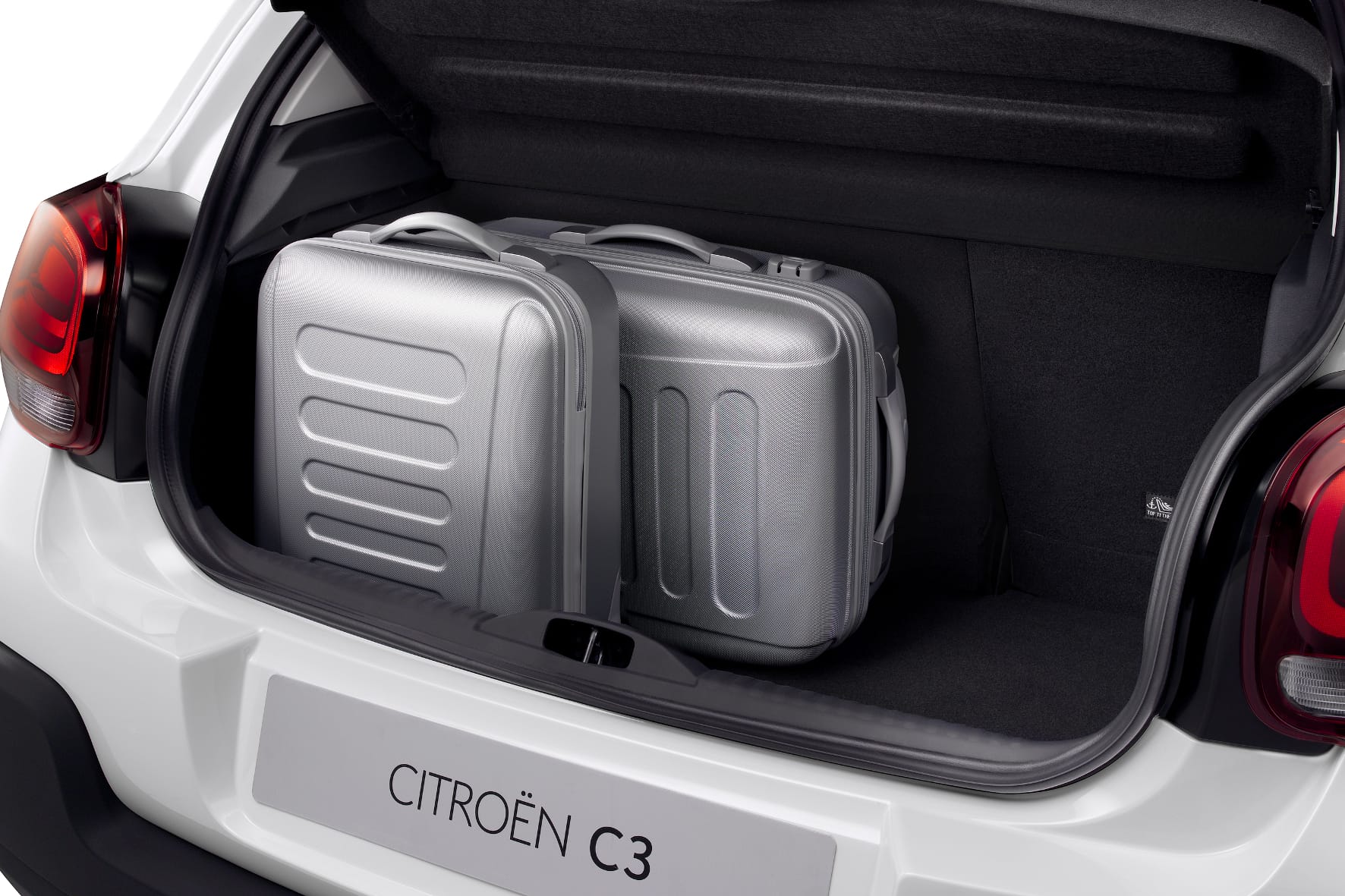 Das Kofferraumvolumen des C3 beträgt 300 Liter und taugt damit sogar für den Familienausflug.