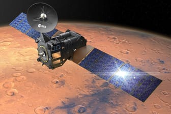 Illustration der Raumsonde ExoMars kurz vor der Ankunft auf dem Mars.