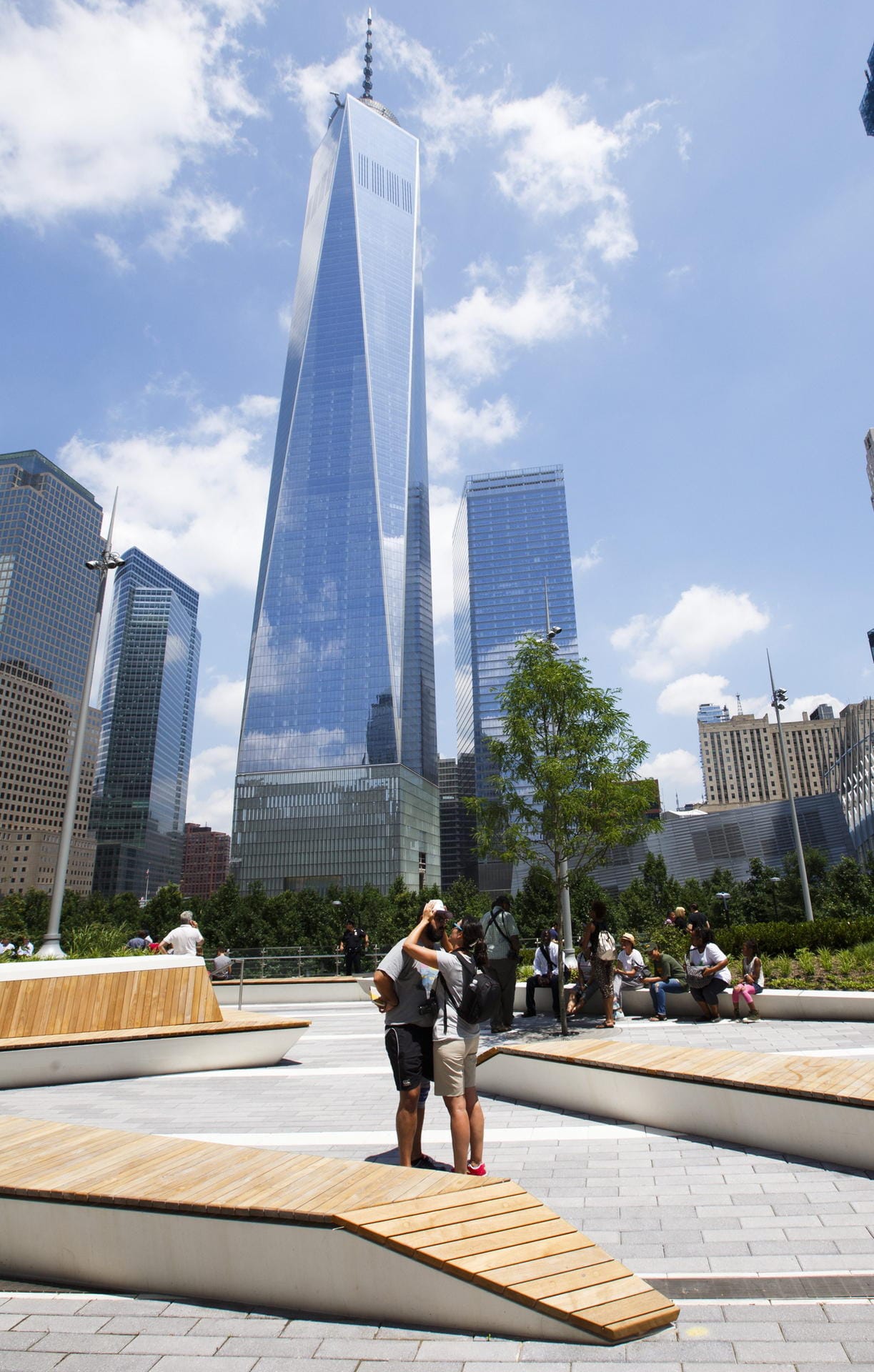 Der Liberty Park liegt direkt am World Trade Center. Entsprechend ist er von Hochhäusern eingerahmt.