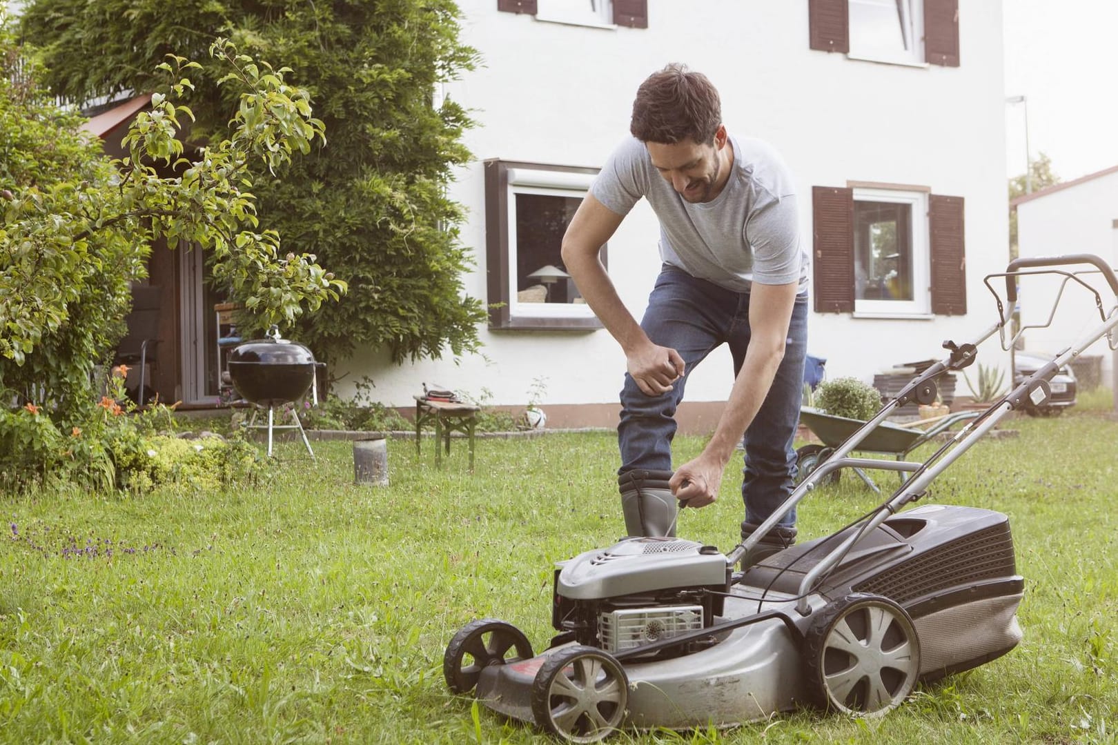 Das EU-Parlament hat Grenzwerte für den Schadstoffausstoß von motorbetriebenen Geräten und Maschinen beschlossen.