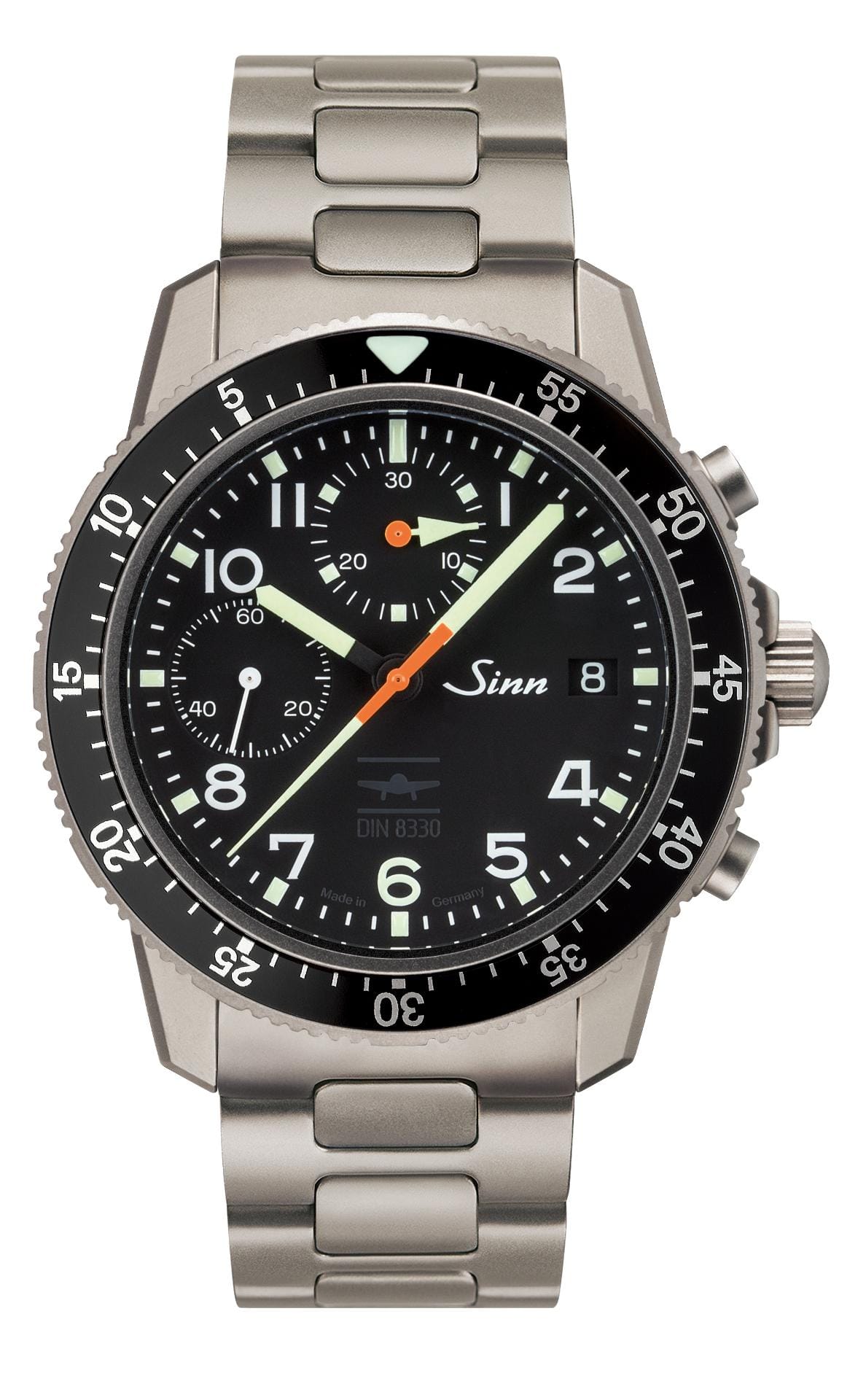 Von Uhrenbauer Sinn wurden drei neue Uhren gemäß der neuen DIN-Norm 8330 für Fliegeruhren zertifiziert. Für die 103 Ti IFR berechnet der Hersteller 2380 Euro (Version mit Lederarmband),