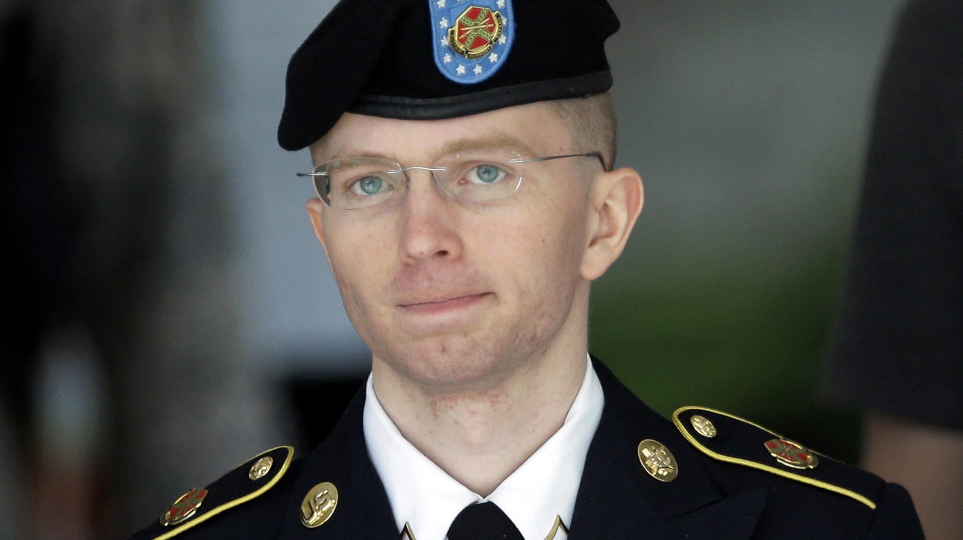 Der frühere US-Soldat und Whistleblower Bradley Manning lebt heute als Frau und ist wegen seiner Enthüllungen inhaftiert. Der frühere US-Soldat und Whistleblower Bradley Manning lebt heute als Frau und ist wegen seiner Enthüllungen inhaftiert.