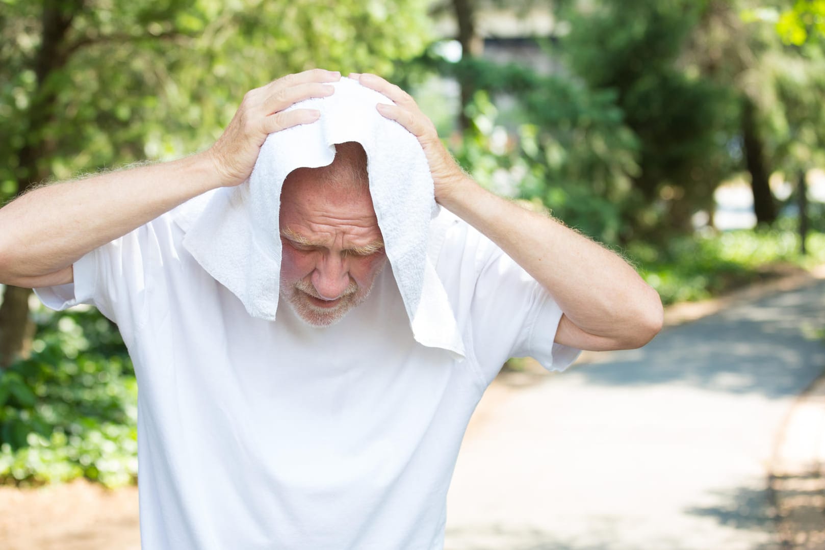 Hohe Temperaturen belasten den Kreislauf erheblich - auch bei gesunden Menschen. Für Herzpatienten sind sie jedoch besonders gefährlich.