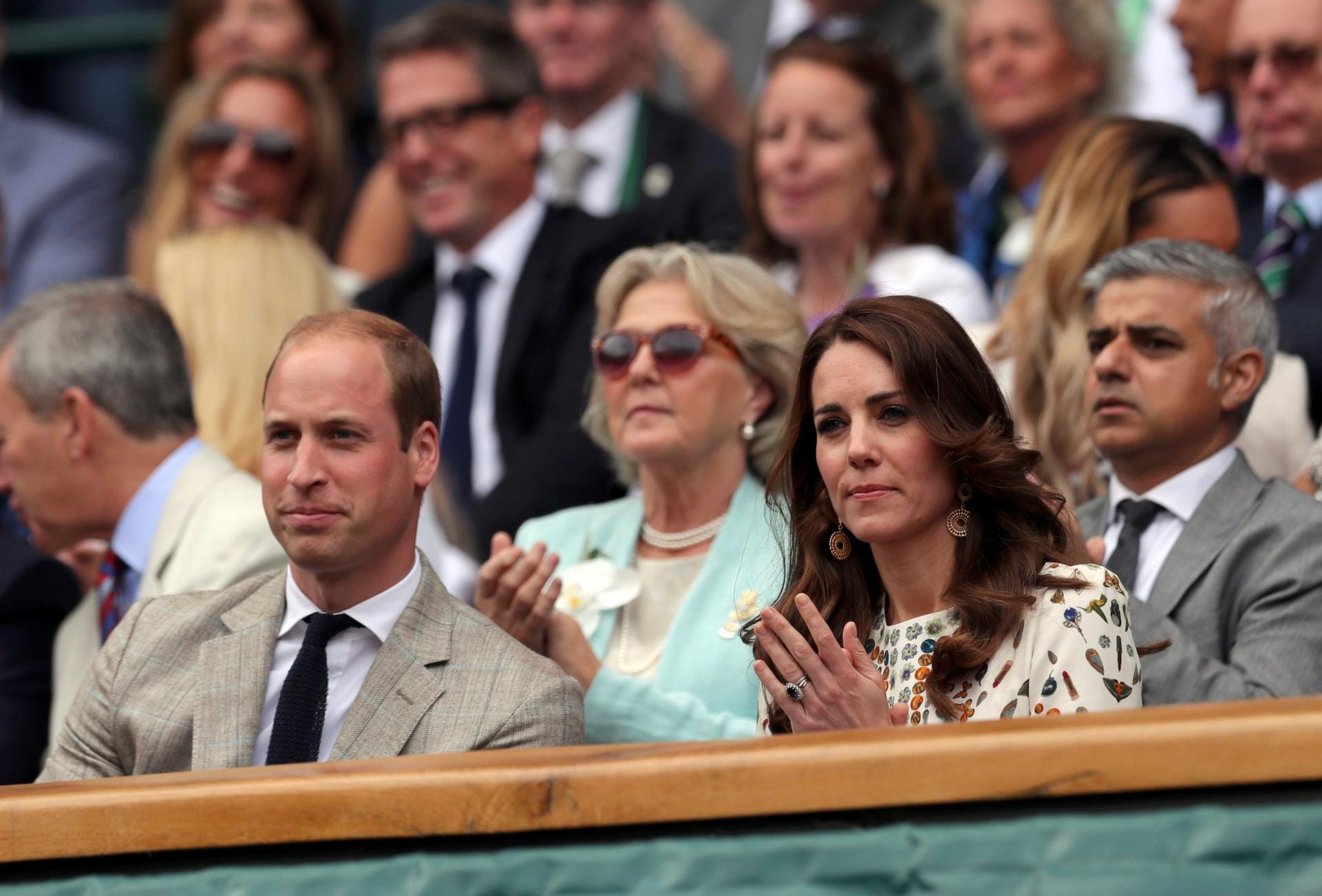Am 10. Juli 2016 sahen sich William und Kate das Wimbledon-Finale der Herren an. Die Herzogin und ihr Ehemann fieberten mit dem Schotten Andy Murray mit, der gegen den Kanadier Milos Raonic antrat.