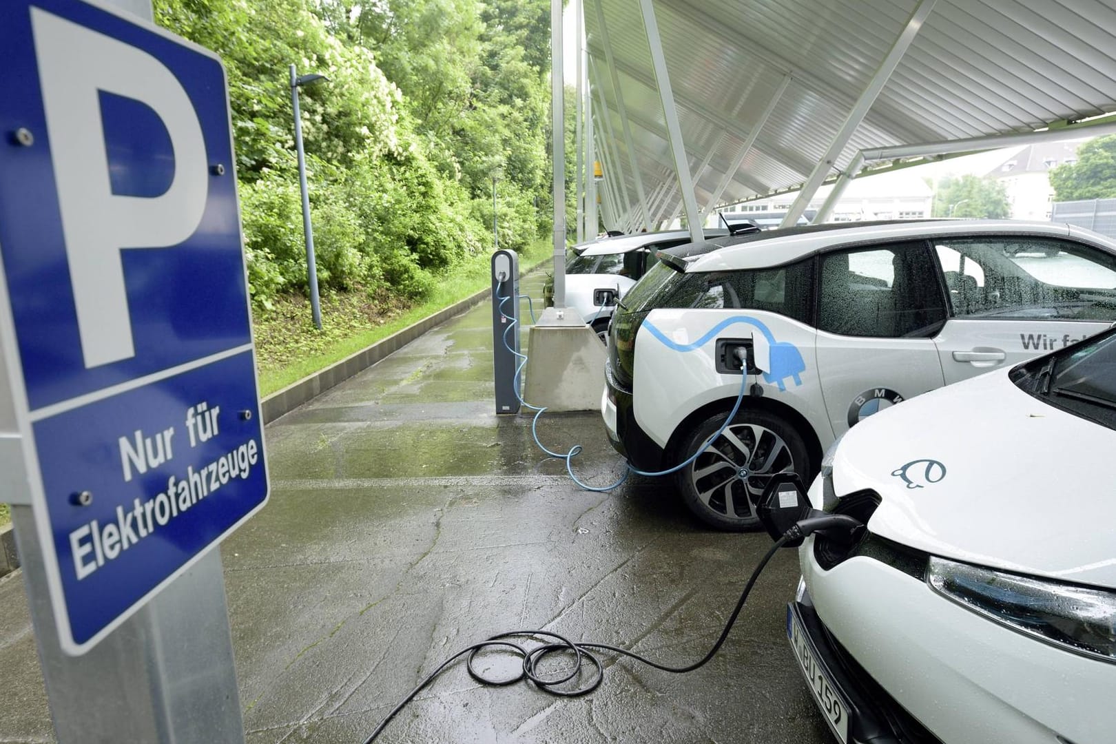 Reichweite von Elektroautos: Auch hier wird momentan noch legal "geschummelt".