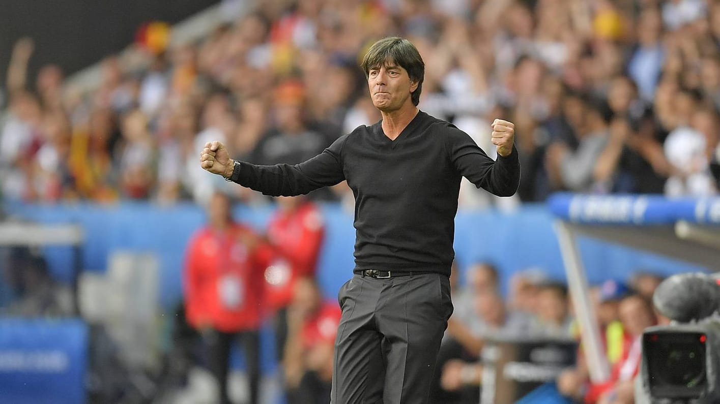 Joachim Löw ist bereits zehn Jahre Nationaltrainer von Deutschland.