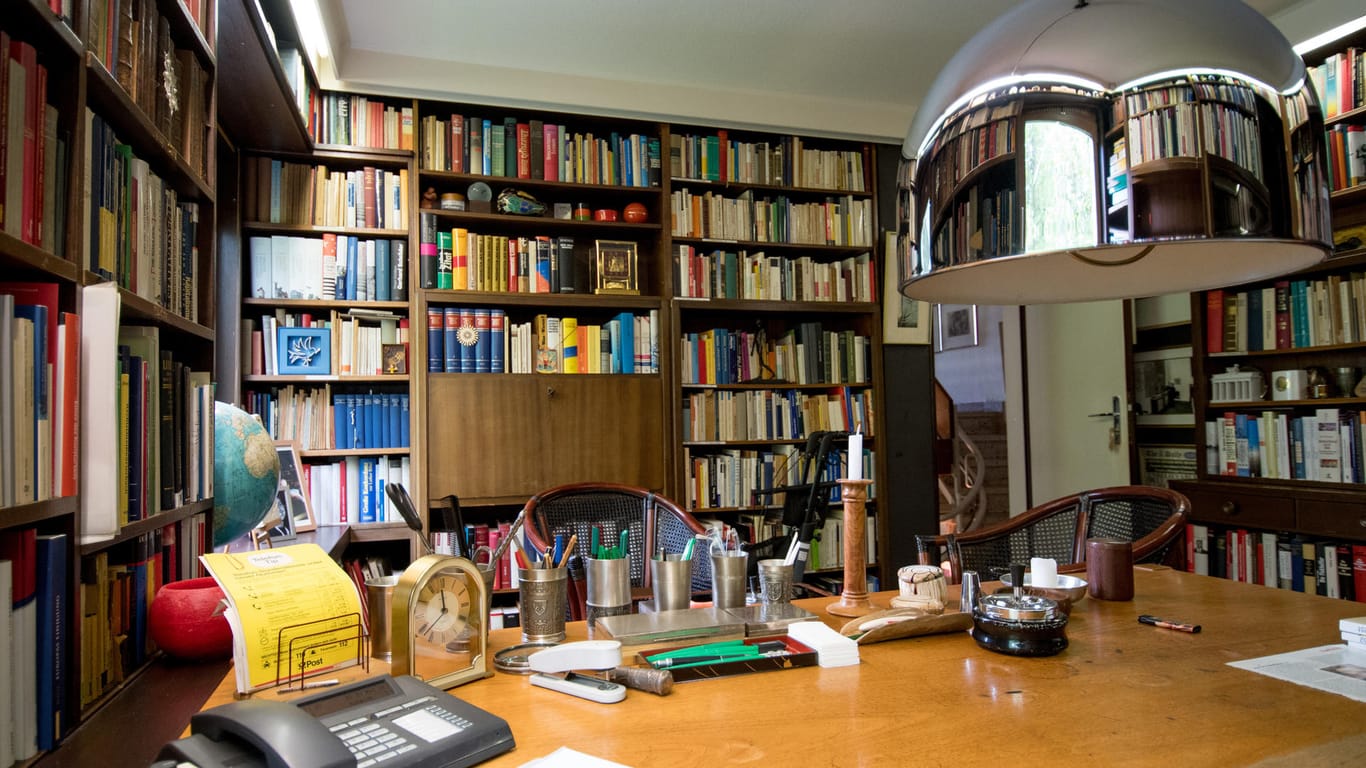 Helmut Schmidts Arbeitszimmer.