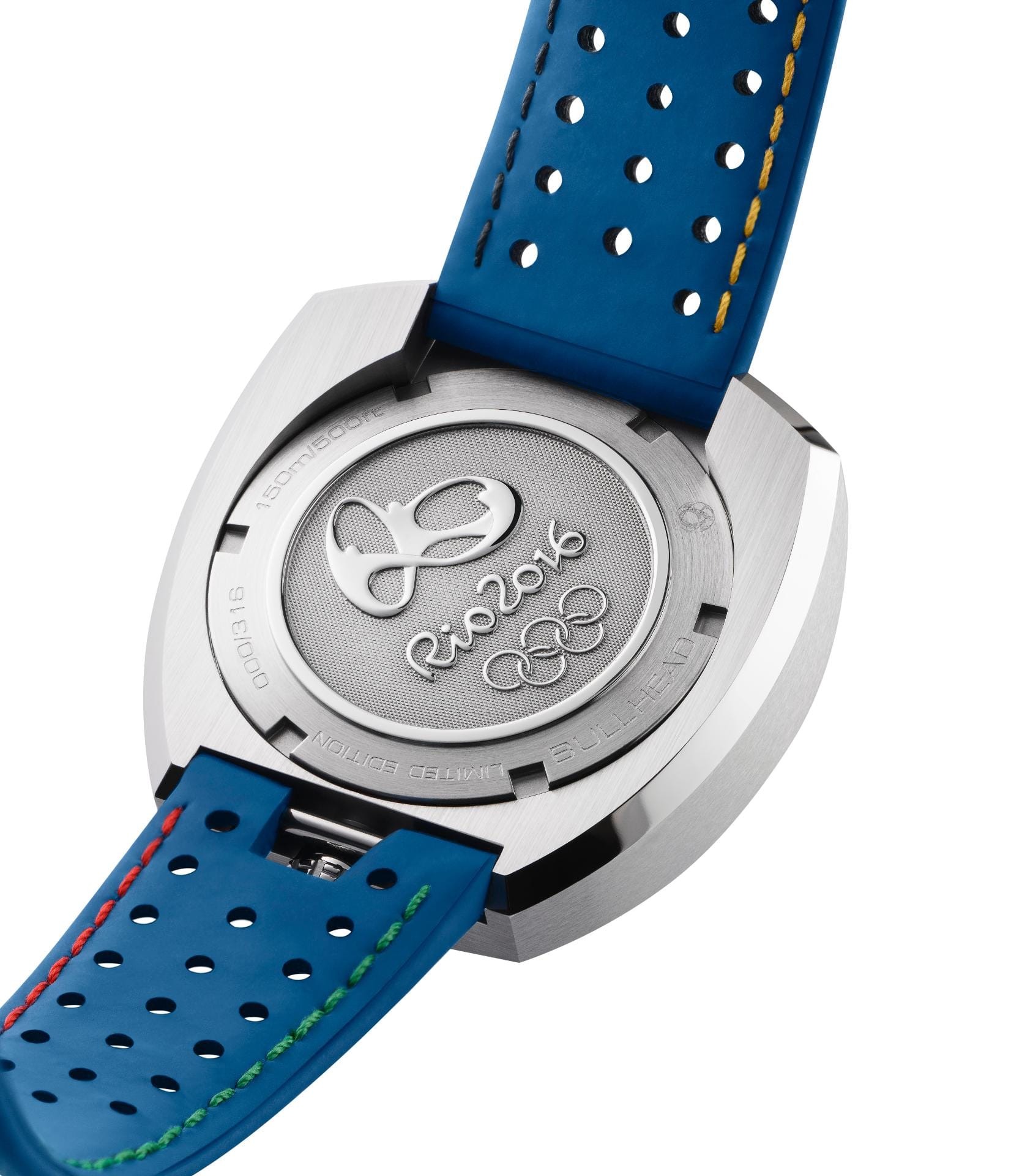 Zu den Olympischen Spielen in Rio bieten der Uhrenhersteller drei Uhren an. Am Boden der Uhr befindet sich das Logo der Spiele.