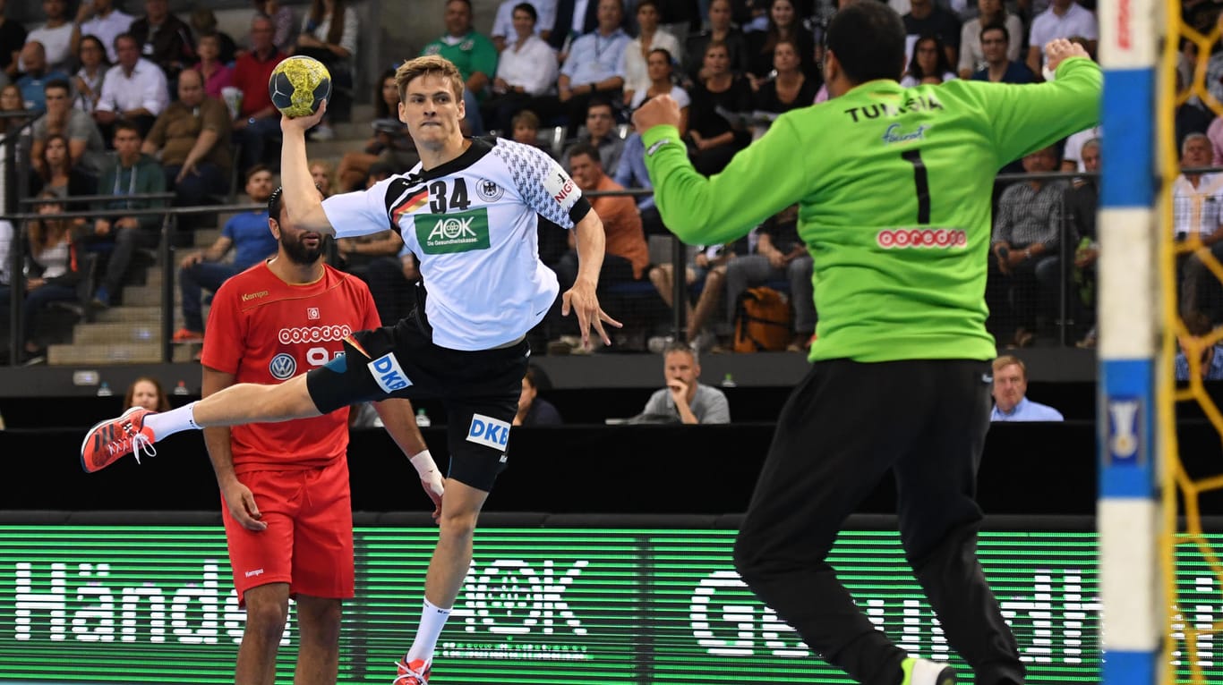 Die deutsche Handball-Nationalmannschaft testete vor Olympia 2016 gegen Tunesien und gewann 38:32.