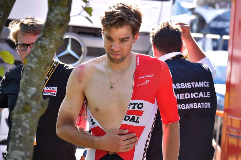 Schulterprobleme: Jens Debusschere stürzte auf der 14. Etappe und trat zum folgenden Tagesabschnitt nicht mehr an. Mit dem Belgier verliert verliert der deutsche Sprinter André Greipel im Team Lotto Soudal einen wichtigen Helfer.