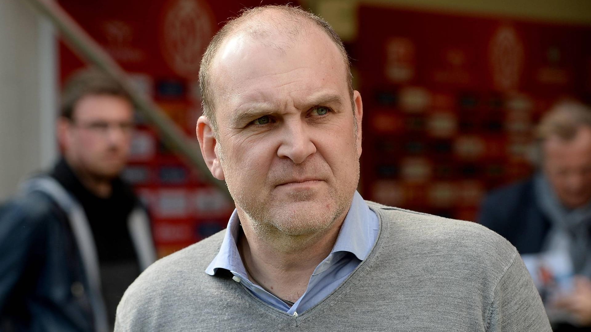 Jörg Schmadtke ist sauer auf den französischen Erstligisten OSC Lille. Jörg Schmadtke ist sauer auf den französischen Erstligisten OSC Lille.