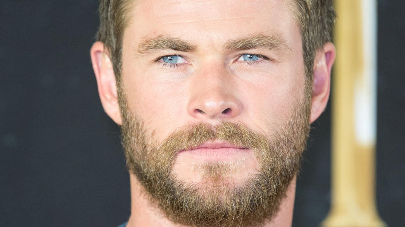 Chris Hemsworth spielte 2009 schon Kirks Vater George.