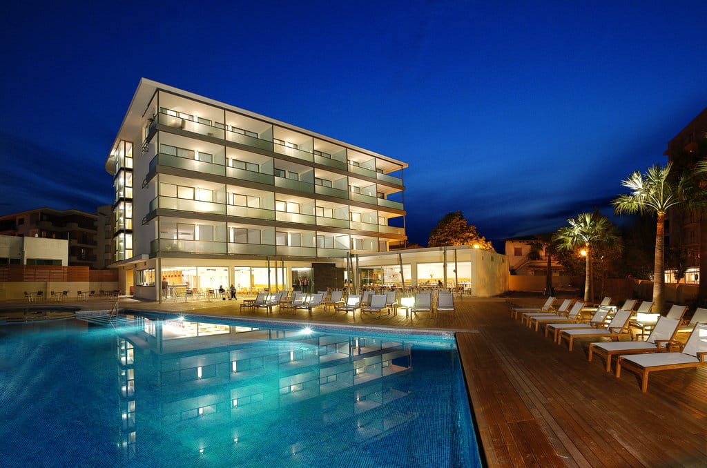 Das "Aimia Hotel" in Puerto de Sóller vereint Bade- und Wanderurlaub