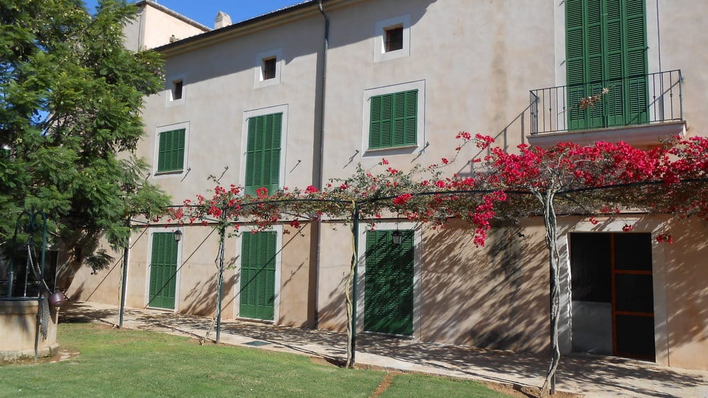 Das "Agroturismo Fincahotel Es Llobets“ in Ses Salines ist ein gemütliches Drei-Sterne-Hotel mit ausreichend Luxus und Komfort.