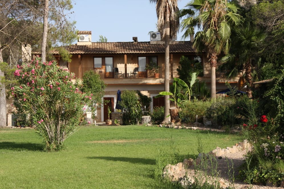 Das "Landhotel Can Davero" in Binissalem liegt eingebettet in eine wunderschöne Landschaft zwischen Olivenhainen und Weinfeldern.