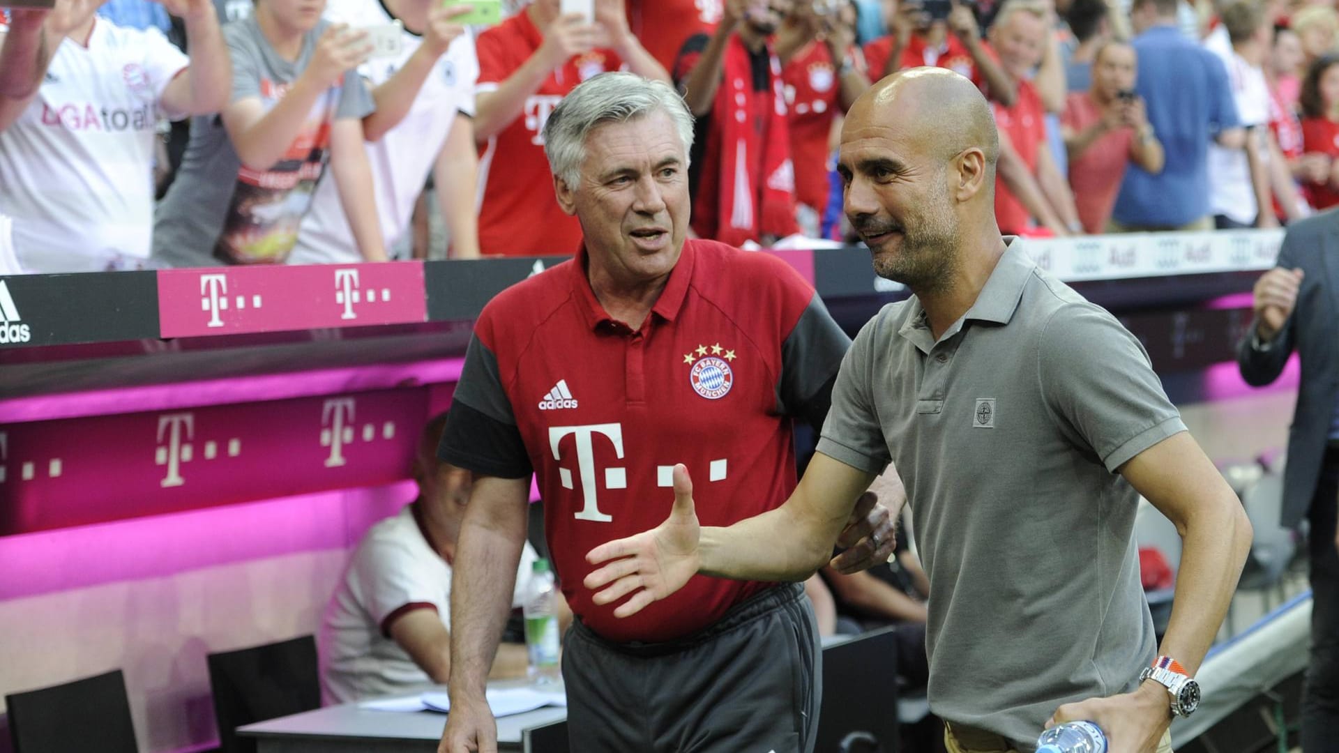 Carlo Ancelotti (li.) und Pep Guardiola kennen sich seit vielen Jahren. Carlo Ancelotti (li.) und Pep Guardiola kennen sich seit vielen Jahren.