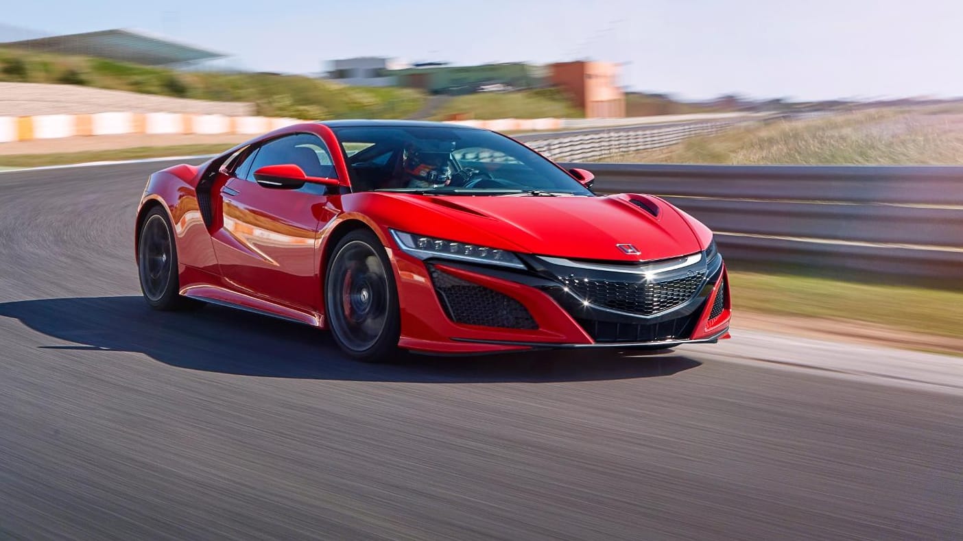 Kann der Honda NSX an das legendäre Vorgängermodell anknüpfen? Das neue Modelle bietet einige Besonderheiten. Kann der Honda NSX an das legendäre Vorgängermodell anknüpfen? Das neue Modelle bietet einige Besonderheiten.
