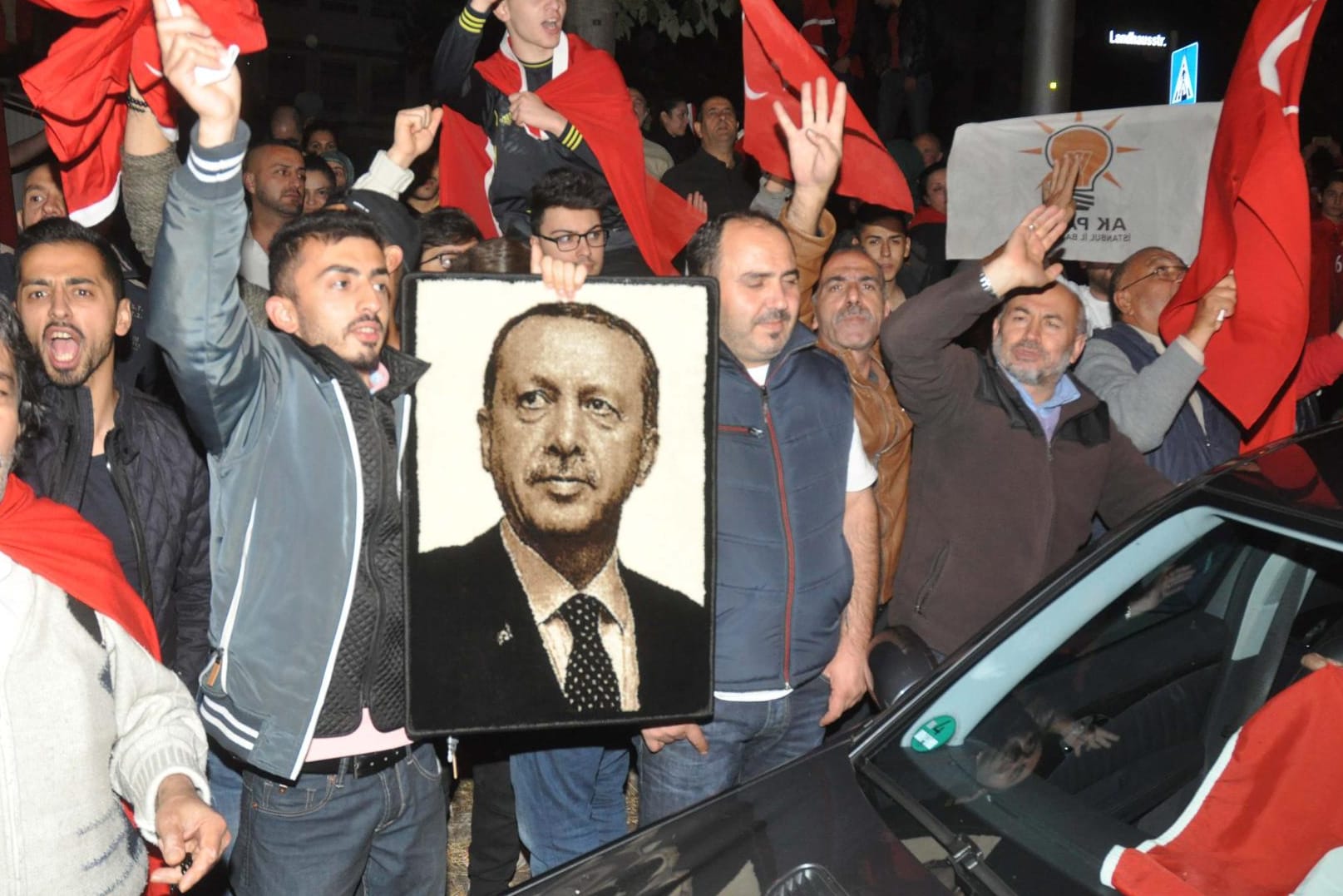 Pro-Erdogan-Demonstration in Stuttgart.