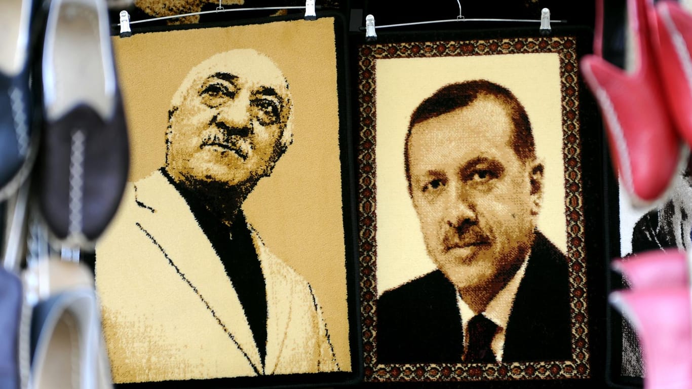 Gülen und Erdogan - aus den einstigen Weggefährten Fethullah Gülen und Recep Tayyip Erdogan wurden erbitterte Feinde, deren Anhänger sich auch in Deutschland bekämpfen.