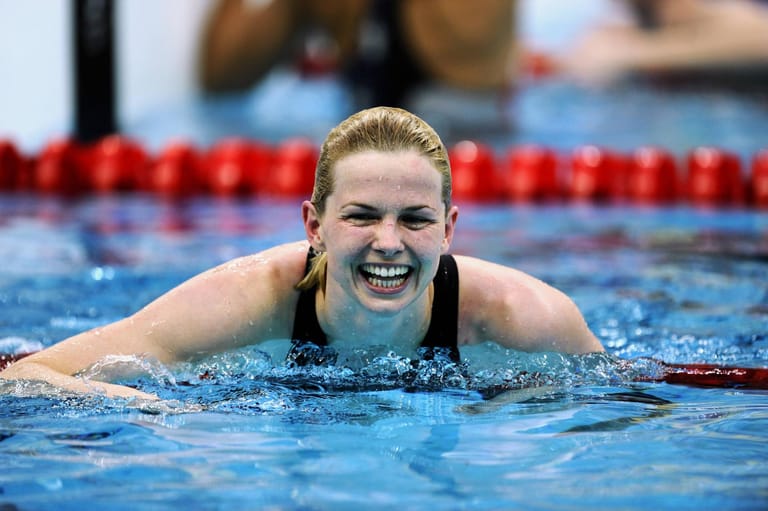 Britta Steffen gewann 2008 in Peking gleich zweimal olympisches Gold (50 Meter und 100 Meter Freistil). Außerdem wurde sie zweimal Welt- und neunmal Europameisterin. Von 2010 bis 2015 war sie mit Paul Biedermann liiert. Ihre Karriere hatte sie 2013 beendet.