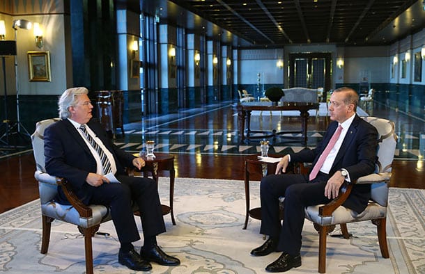 Der türkische Präsident Erdogan (re.) im ARD-Interview mit BR-Chefredakteur Sigmund Gottlieb.