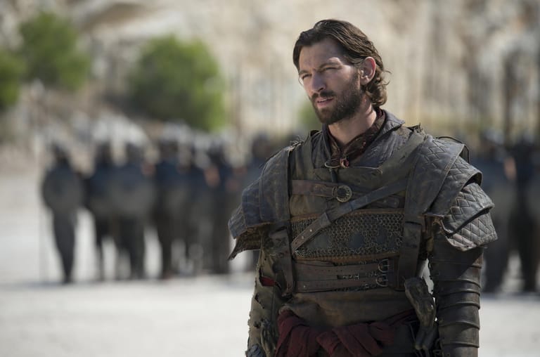 In der HBO-Serie spielt Huisman den Söldner Daario Naharis, den Geliebten von Daenerys Targaryen.