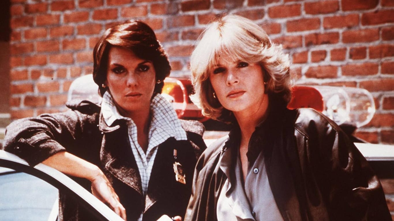 So sahen Tyne Daly (l.) und Sharon Gless 1981 in der TV-Serie "Cagney & Lacey" als knallharte Polizistinnen Mary Beth Lacey und Christine Cagney aus.