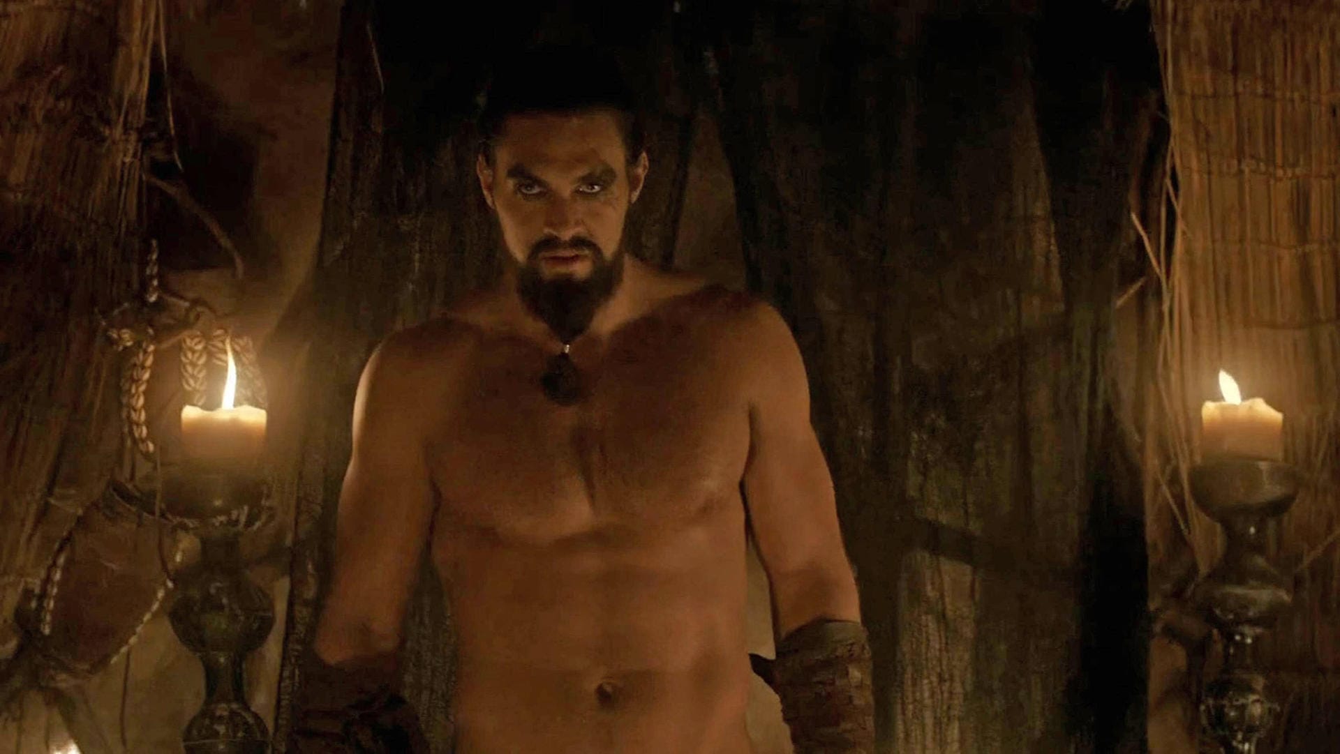 Ebenfalls im Jahr 2011 bekam Momoa eine Rolle in "Game of Thrones": Die des Dothraki-Anführers Khal Drogo.