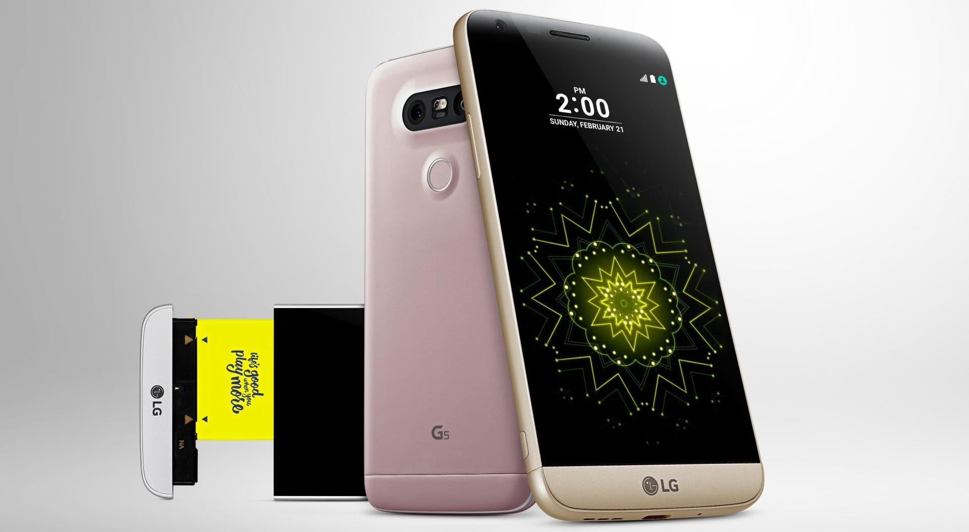 Auch das LG G5 ist anders als die meisten Smartphones: An der Unterseite lassen sich ein Kamera-Griff mit größerem Akku oder ein Audio-Verstärker anstecken.