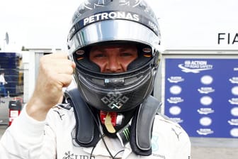 Nico Rosberg bejubelt die Pole in Hockenheim.