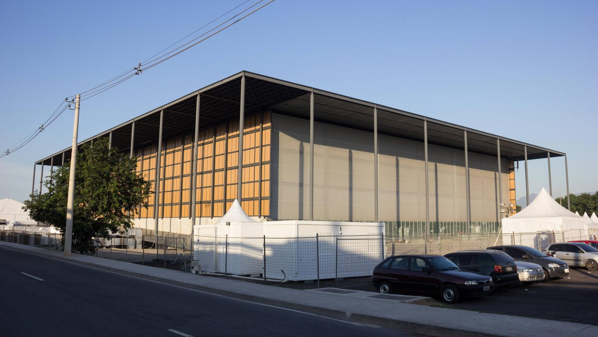 Im Zentrum von Deodoro, der Arena der Jugend, tragen die Modernen Fünfkämpfer ihre Fecht-Duelle aus. Auch die Vorrundenspiele des Basektball-Turniers der Frauen machen hier Station.